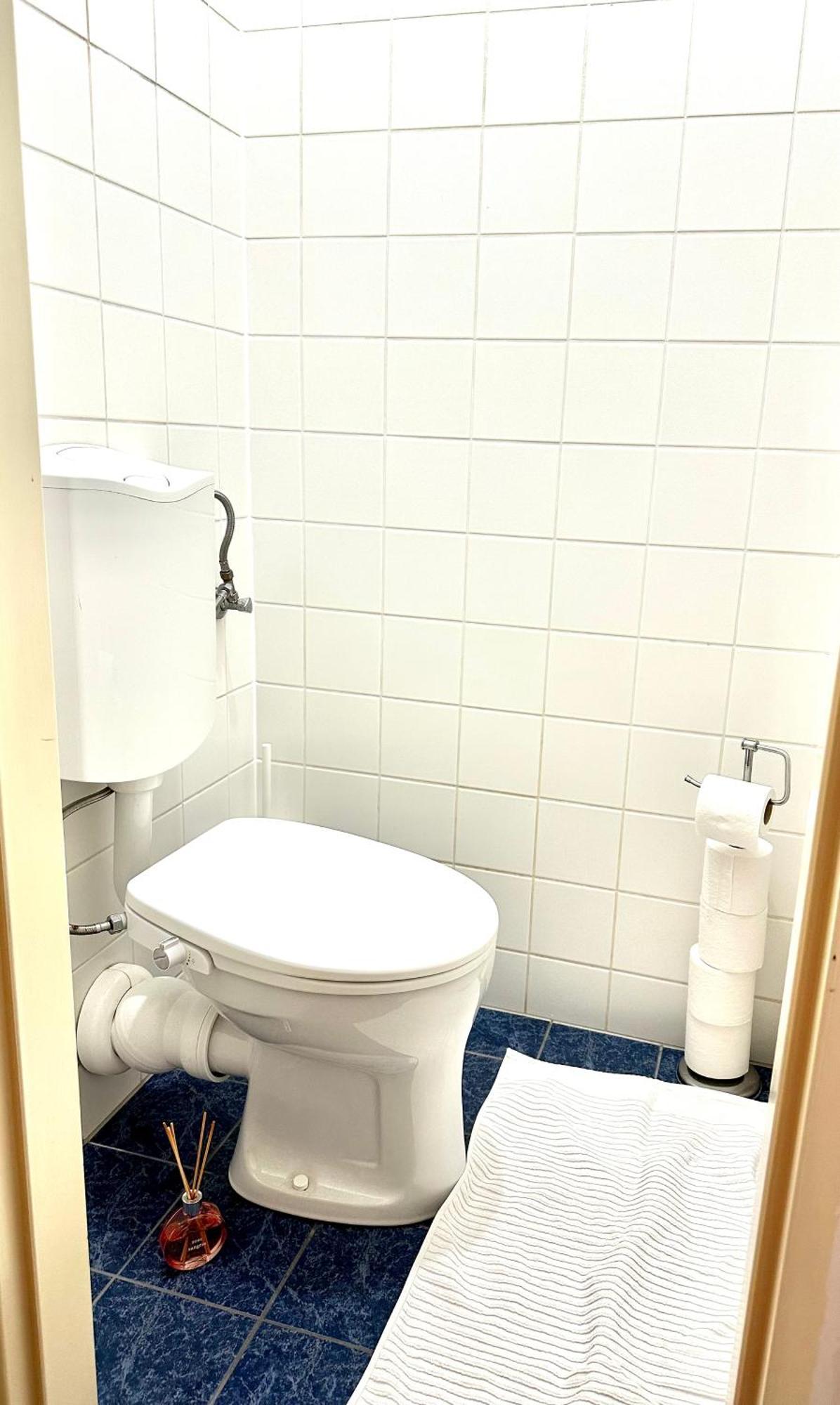 City Center Apartment Виена Екстериор снимка